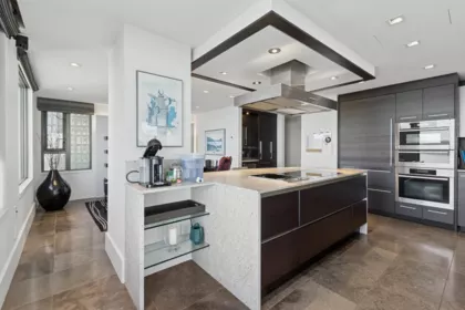 Powder Room Photo of 9 2250 Bellevue Avenue, West Vancouver, BC