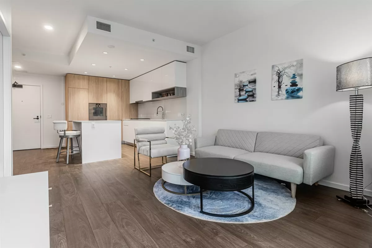 Kitchen Island Photo of 528 6300 Minoru Boulevard, Richmond, BC