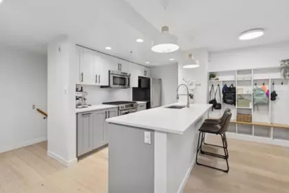 TH4 1288 Chesterfield Avenue, North Vancouver, BC, North Vancouver — Townhouse for sale