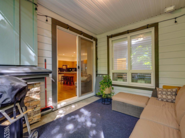 Basement Recreation Room Photo of 207 1175 55 Street, Tsawwassen, BC