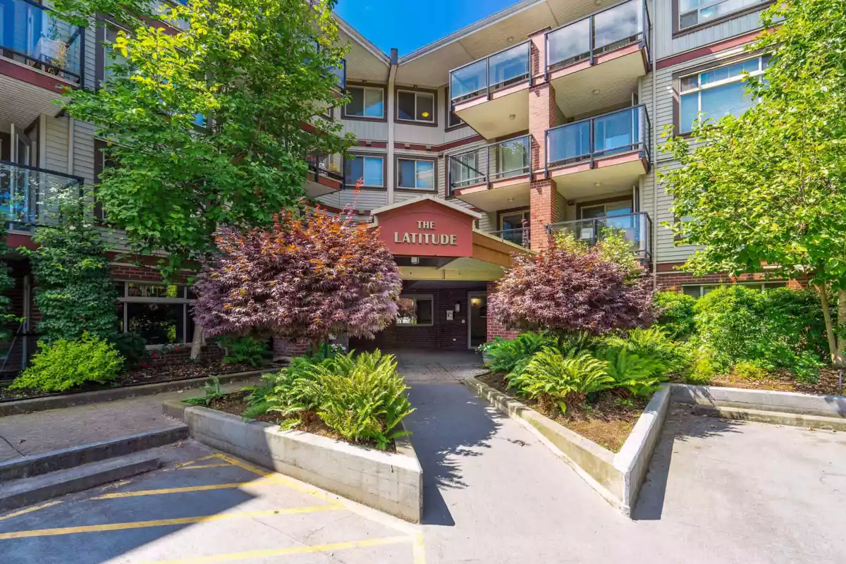 Dining Area Photo of 235 2233 Mckenzie Road, Abbotsford, BC