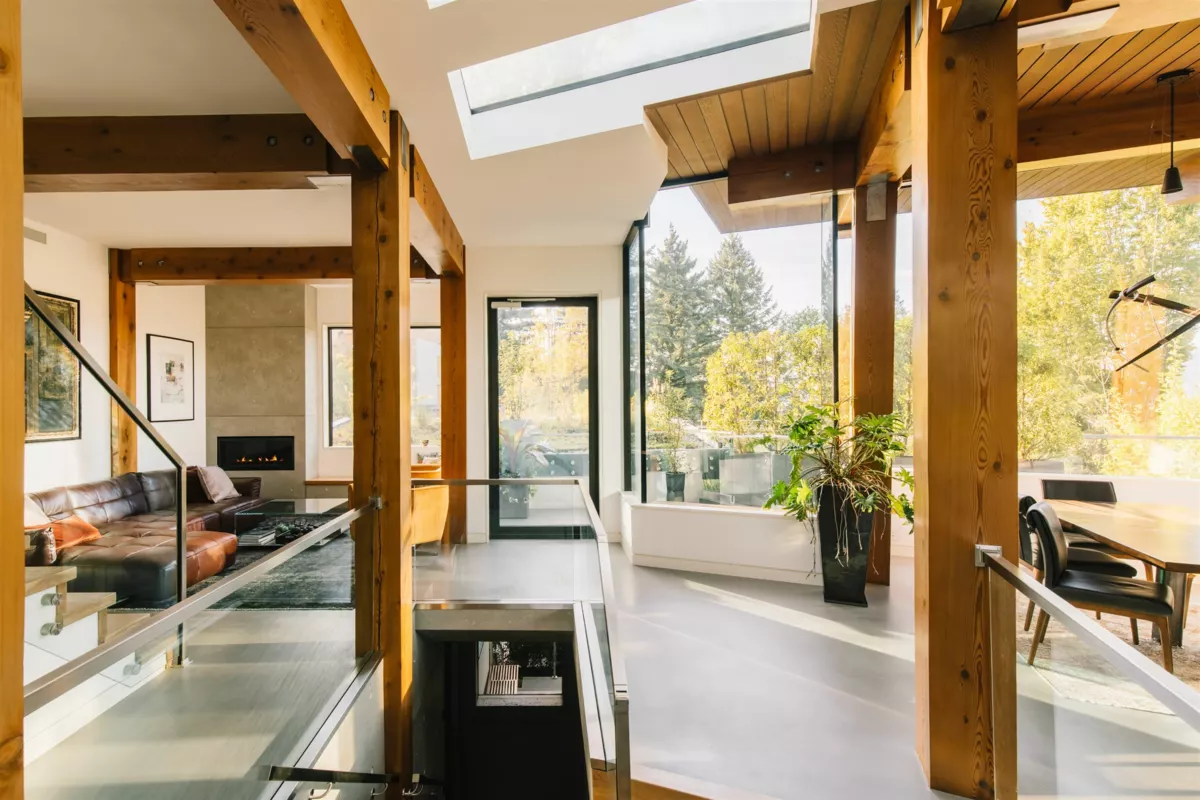 Dining Area Photo of 5038 Arbutus Street, Vancouver, BC