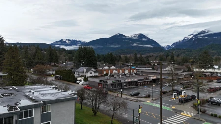 Breakfast Nook Photo of 303 40437 Tantalus Road, Squamish, BC