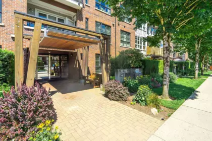 418 23215 Billy Brown Road, Langley, BC, Langley — Apartment/Condo for sale