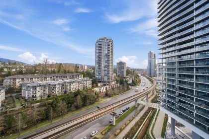 Hallway Photo of 1009 4730 Lougheed Highway, Burnaby, BC