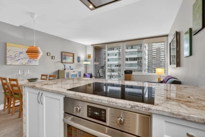 402 1100 Harwood Street, Vancouver, BC, Vancouver — Apartment/Condo for sale