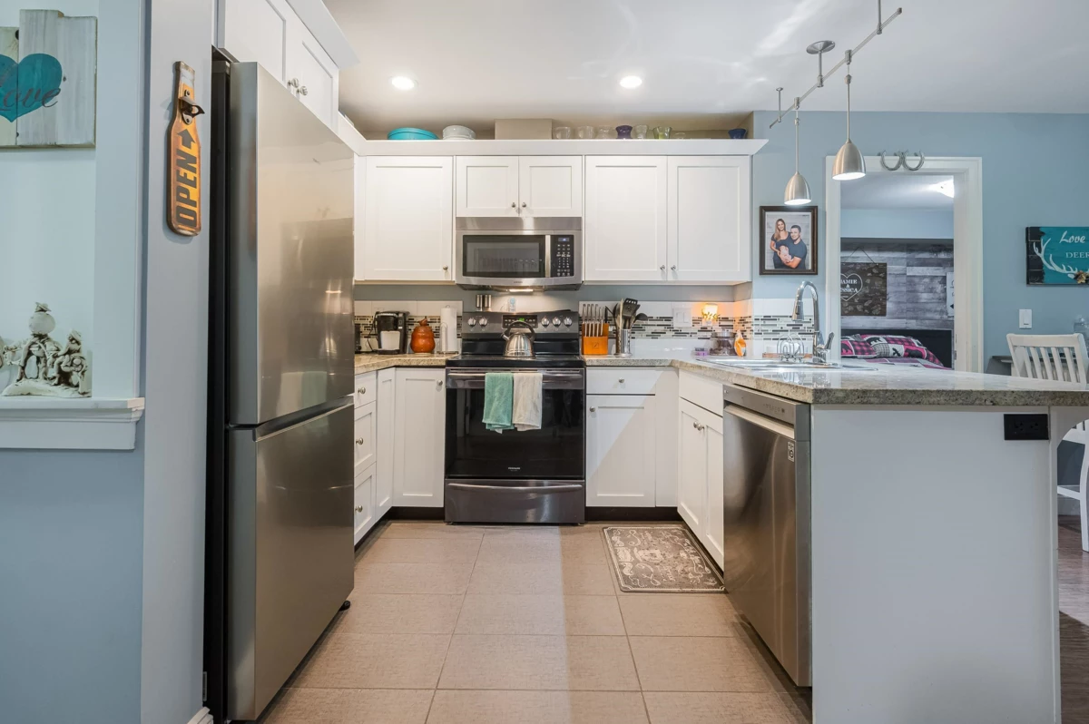 Primary Bathroom Photo of 107 45640 Alma Avenue, Chilliwack, BC