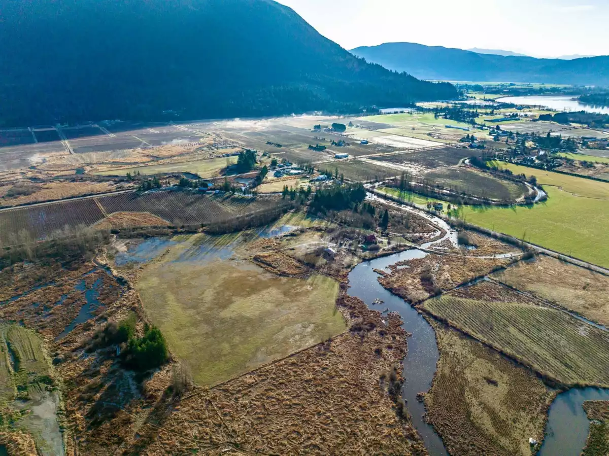 Family Room Photo of 34995 Dale Road, Mission, BC