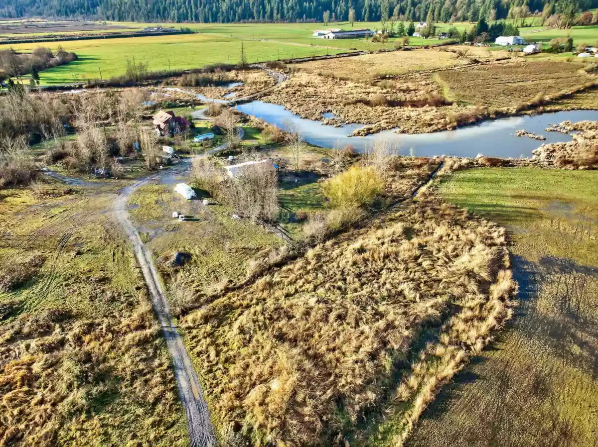 Hallway Photo of 34995 Dale Road, Mission, BC