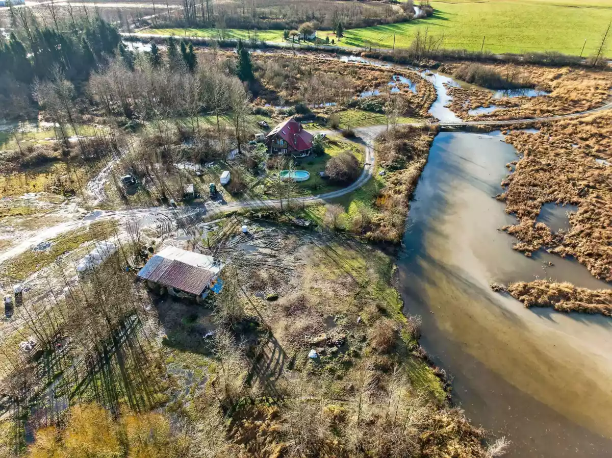 Mudroom Photo of 34995 Dale Road, Mission, BC