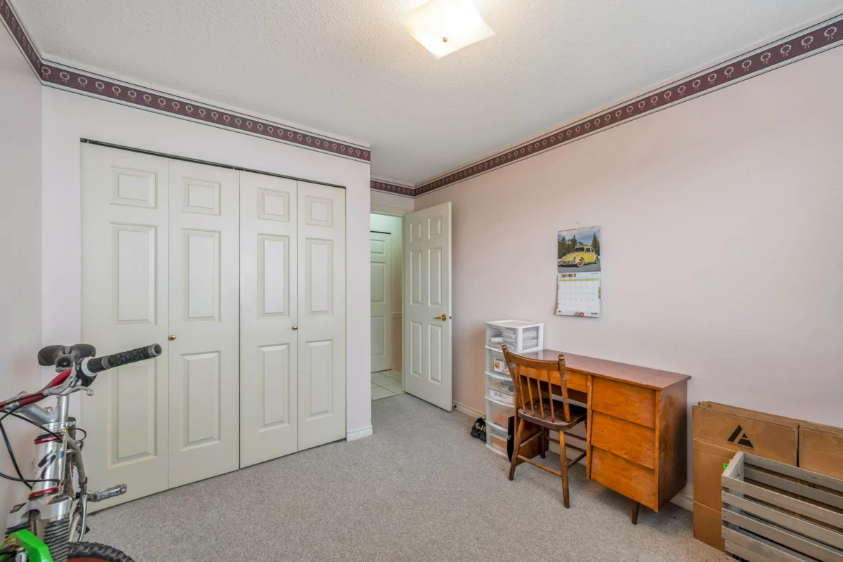Basement Recreation Room Photo of 215 33090 George Ferguson Way, Abbotsford, BC