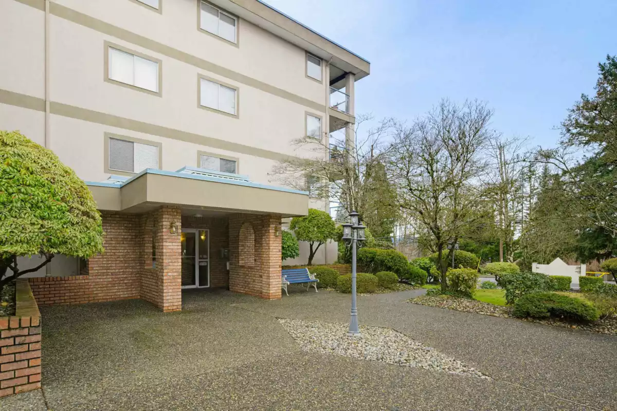 Exterior Rear Photo of 215 33090 George Ferguson Way, Abbotsford, BC