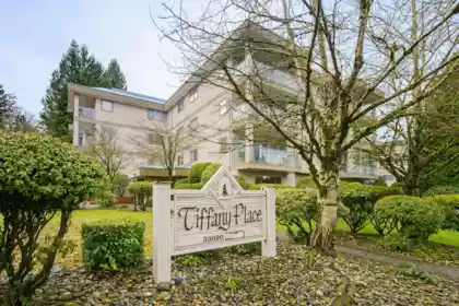 215 33090 George Ferguson Way, Abbotsford, BC, Central Abbotsford — 2 bed apartment/condo for sale