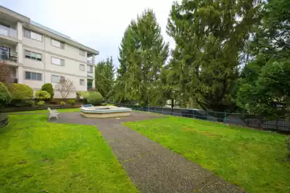 Hot Tub / Spa Photo of 215 33090 George Ferguson Way, Abbotsford, BC