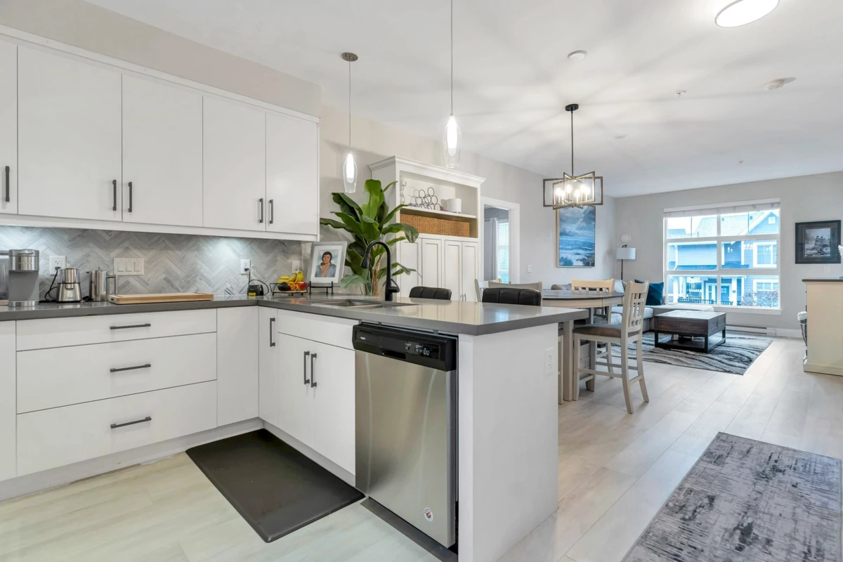 Kitchen Photo of 207 14550 Winter Crescent, Surrey, BC