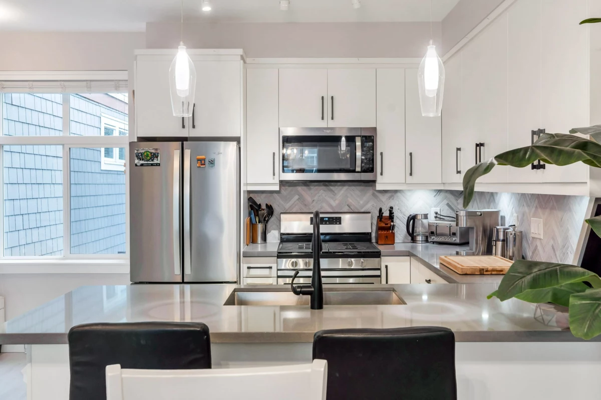 Primary Bathroom Photo of 207 14550 Winter Crescent, Surrey, BC