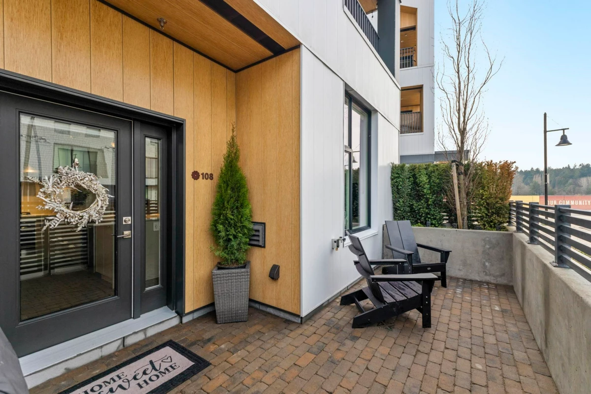 Family Room Photo of 108 251 Boundary Bay Road, Delta, BC