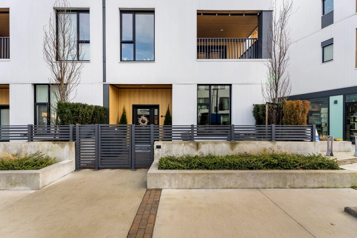 Living Room Photo of 108 251 Boundary Bay Road, Delta, BC