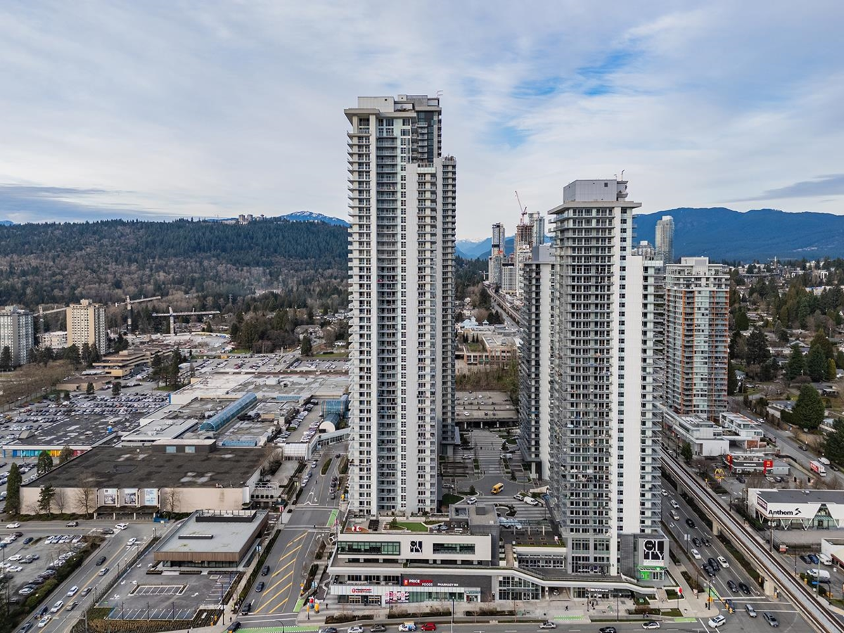 Front Yard Photo of 3211 3833 Evergreen Place, Burnaby, BC