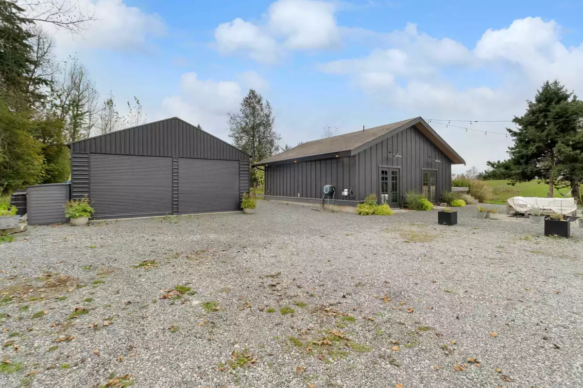 Backyard Photo of 33496 Ihles Avenue, Mission, BC