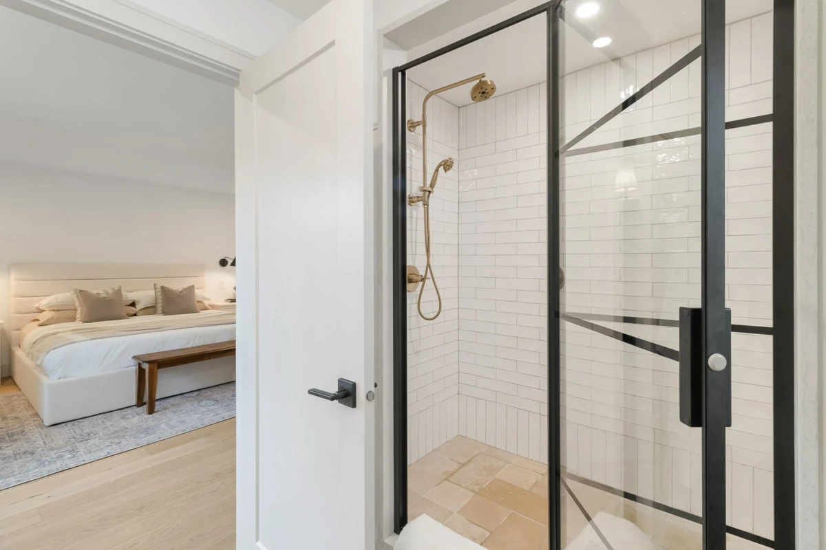 Laundry Room Photo of 33496 Ihles Avenue, Mission, BC