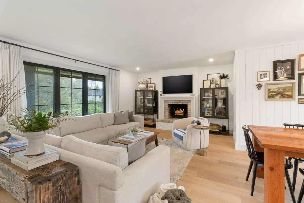 Primary Bathroom Photo of 33496 Ihles Avenue, Mission, BC