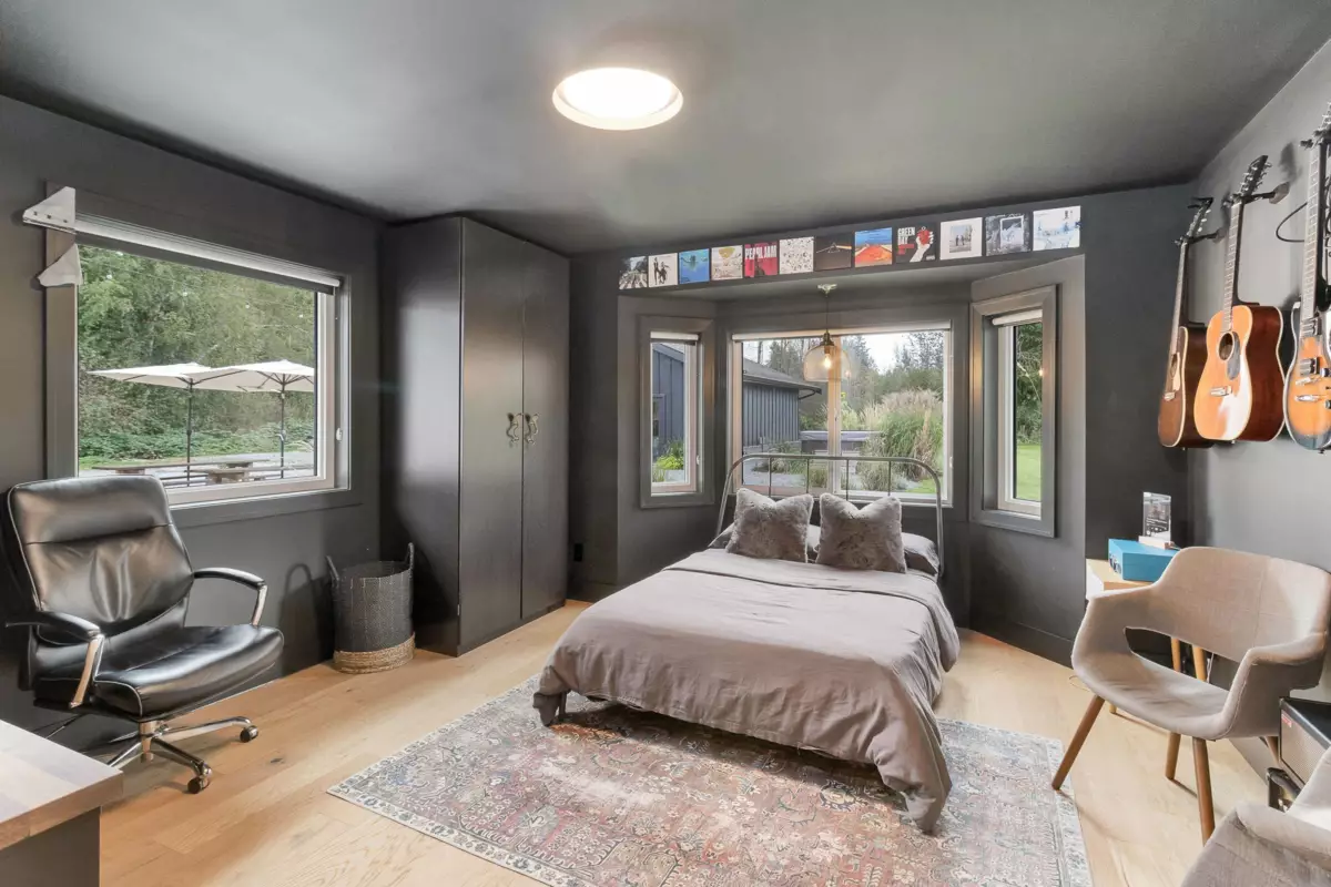 Staircase Photo of 33496 Ihles Avenue, Mission, BC