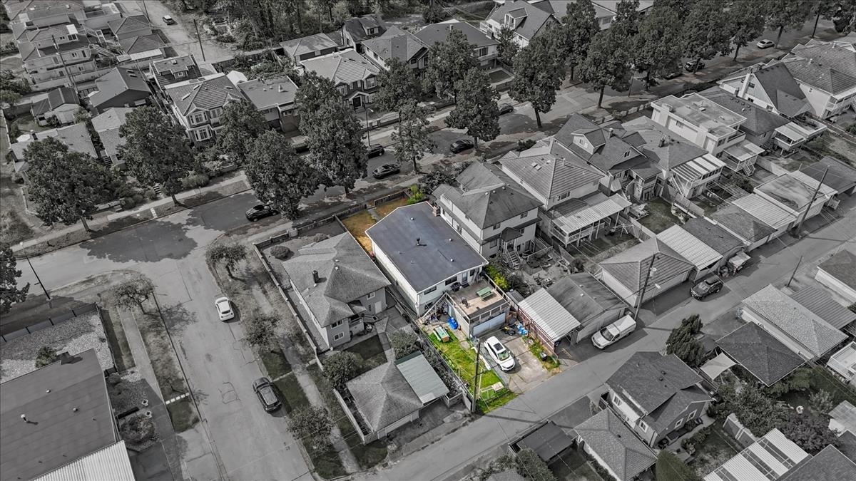 Family Room Photo of 2593 E 25th Avenue, Vancouver, BC