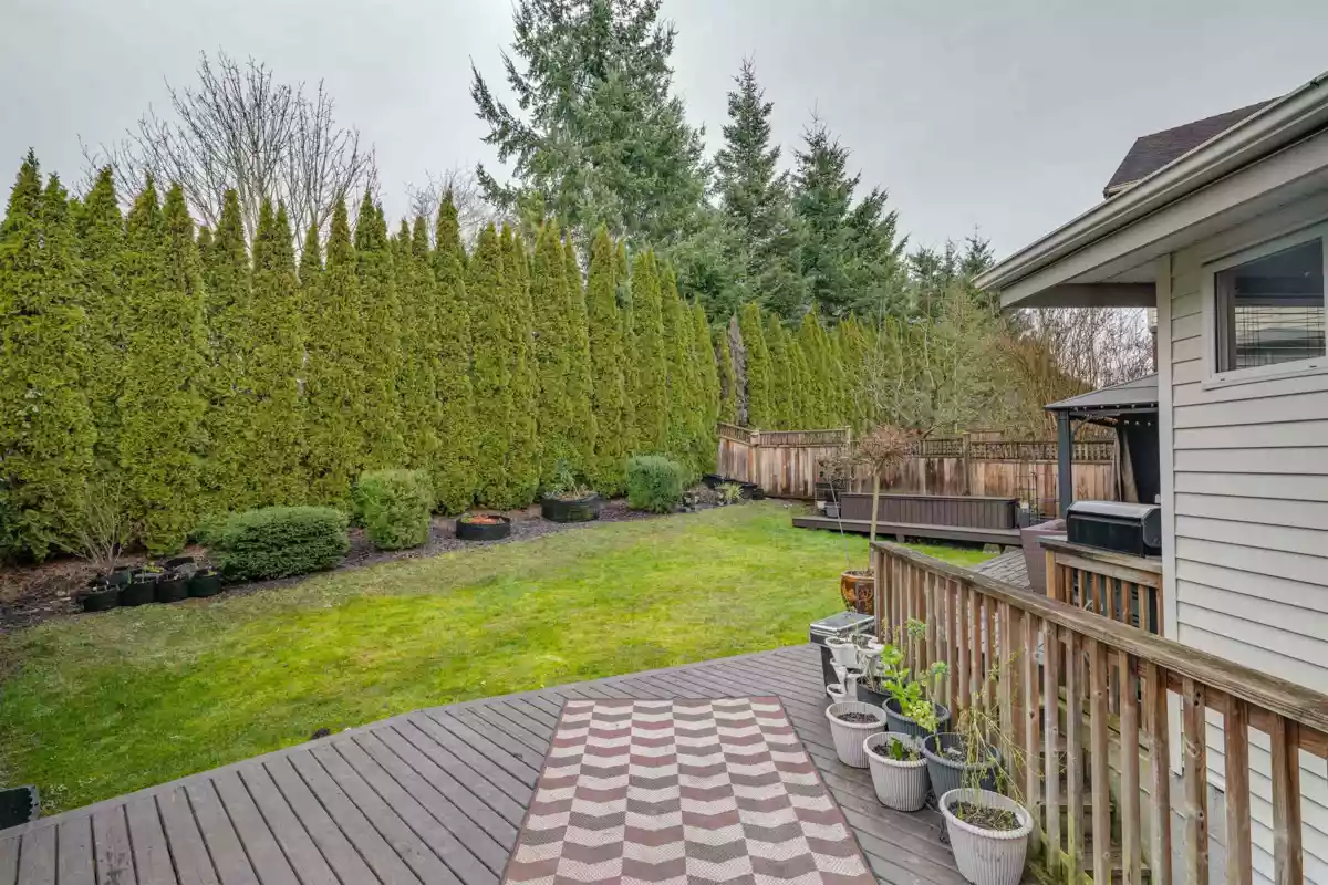 Hallway Photo of 20199 70a Avenue, Langley, BC