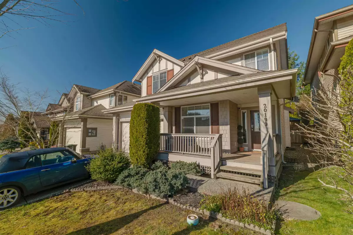 Outdoor Kitchen Photo of 20199 70a Avenue, Langley, BC