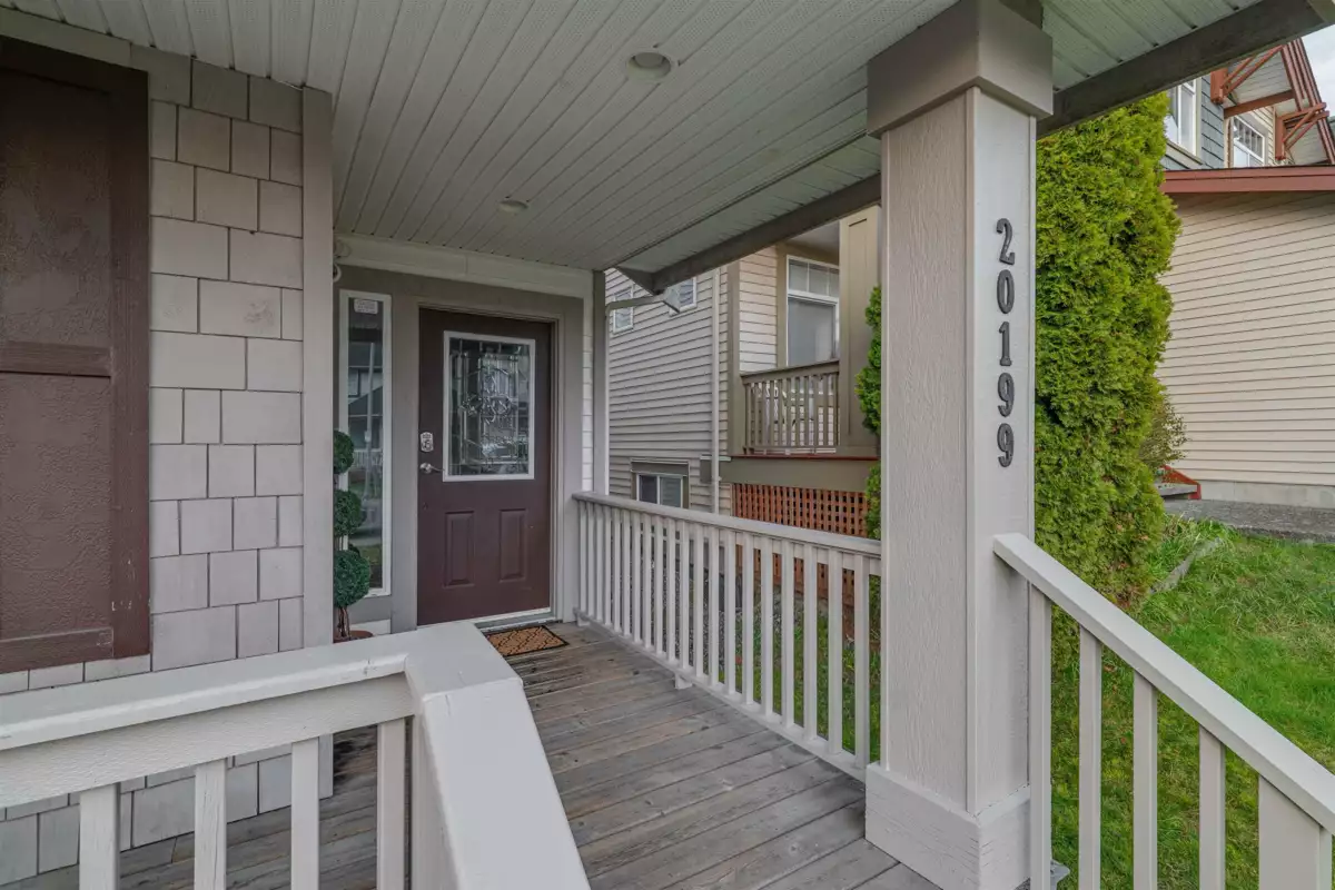 Swimming Pool Photo of 20199 70a Avenue, Langley, BC