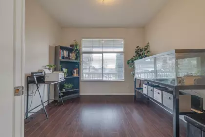 Primary Bathroom Photo of 20199 70a Avenue, Langley, BC