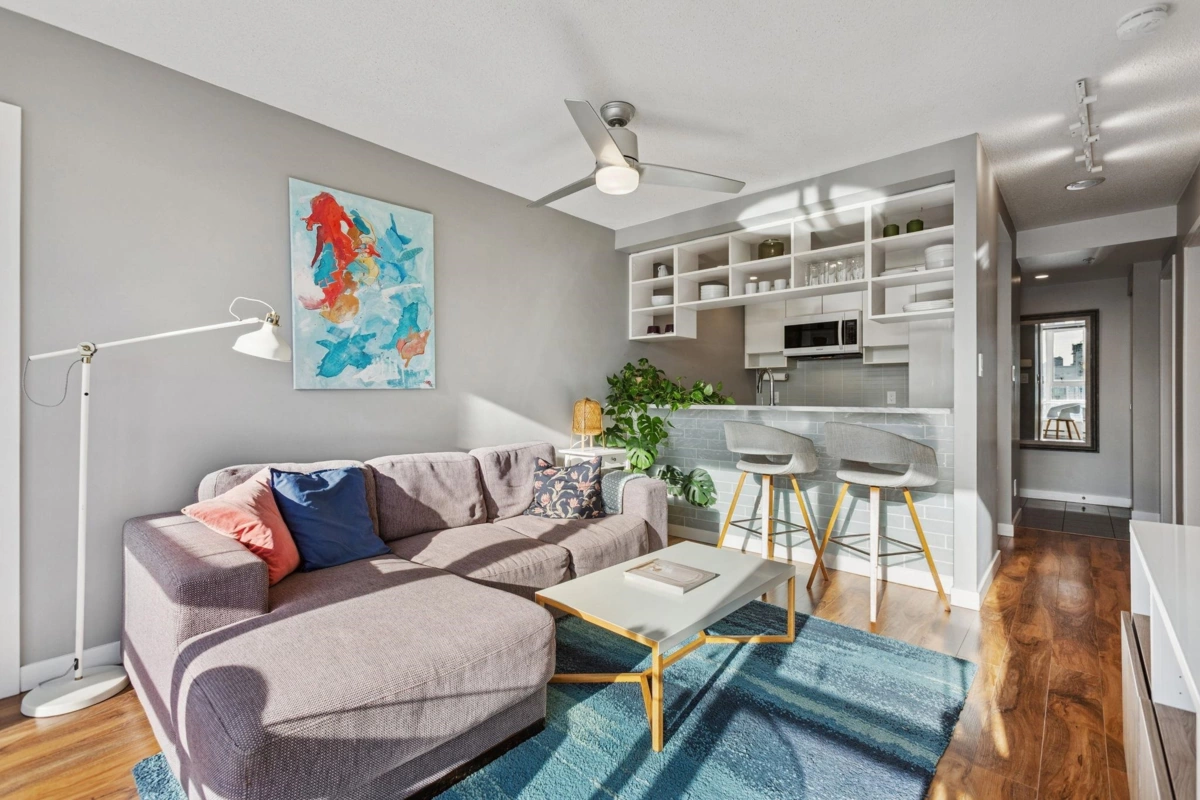 Dining Area Photo of 1711 939 Expo Boulevard, Vancouver, BC