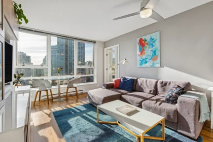 1711 939 Expo Boulevard, Vancouver, BC