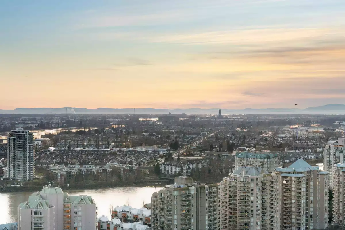 Aerial View of 1005 823 Carnarvon Street, New Westminster, BC