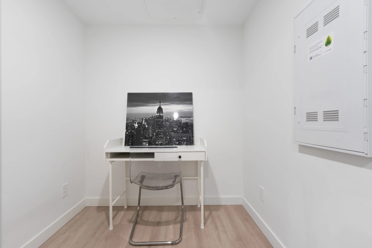 Powder Room Photo of 1005 823 Carnarvon Street, New Westminster, BC
