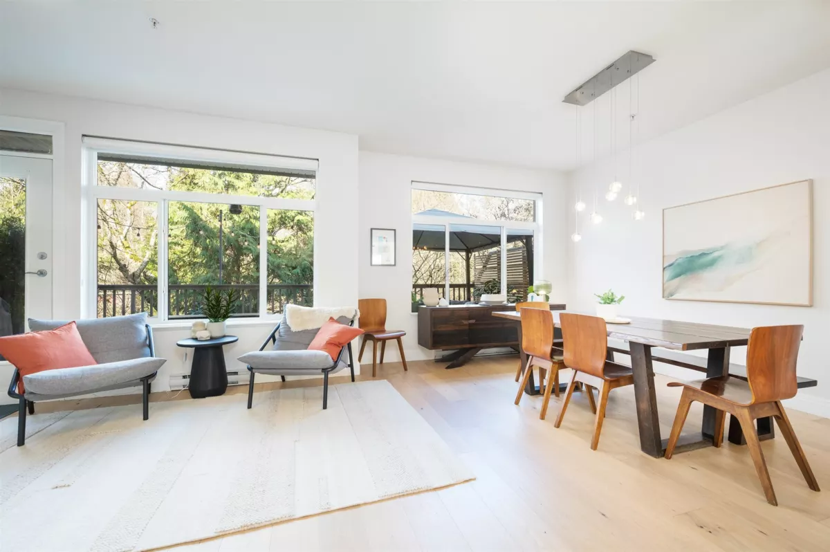 Primary Bathroom Photo of 57 40632 Government Road, Squamish, BC