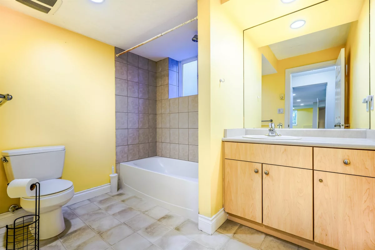 Hot Tub / Spa Photo of 9346 216 Street, Langley, BC