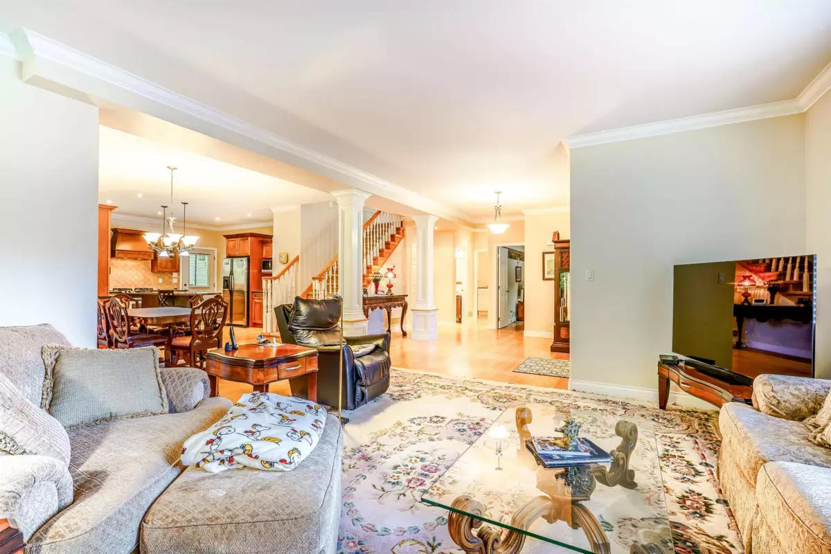 Kitchen Island Photo of 9346 216 Street, Langley, BC