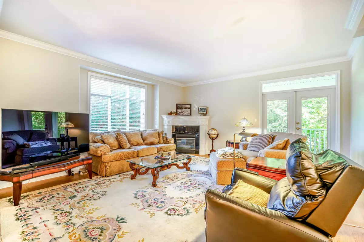 Kitchen Photo of 9346 216 Street, Langley, BC