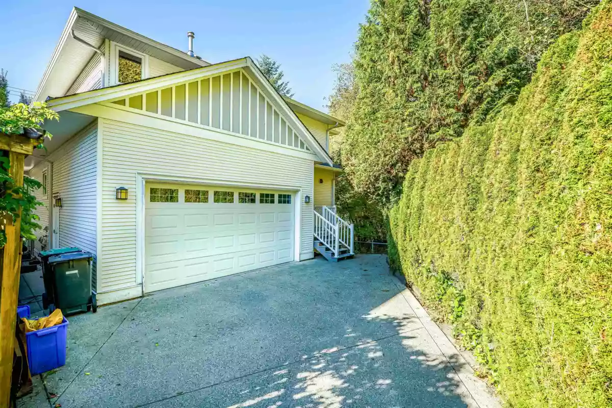 Living Room Photo of 9346 216 Street, Langley, BC