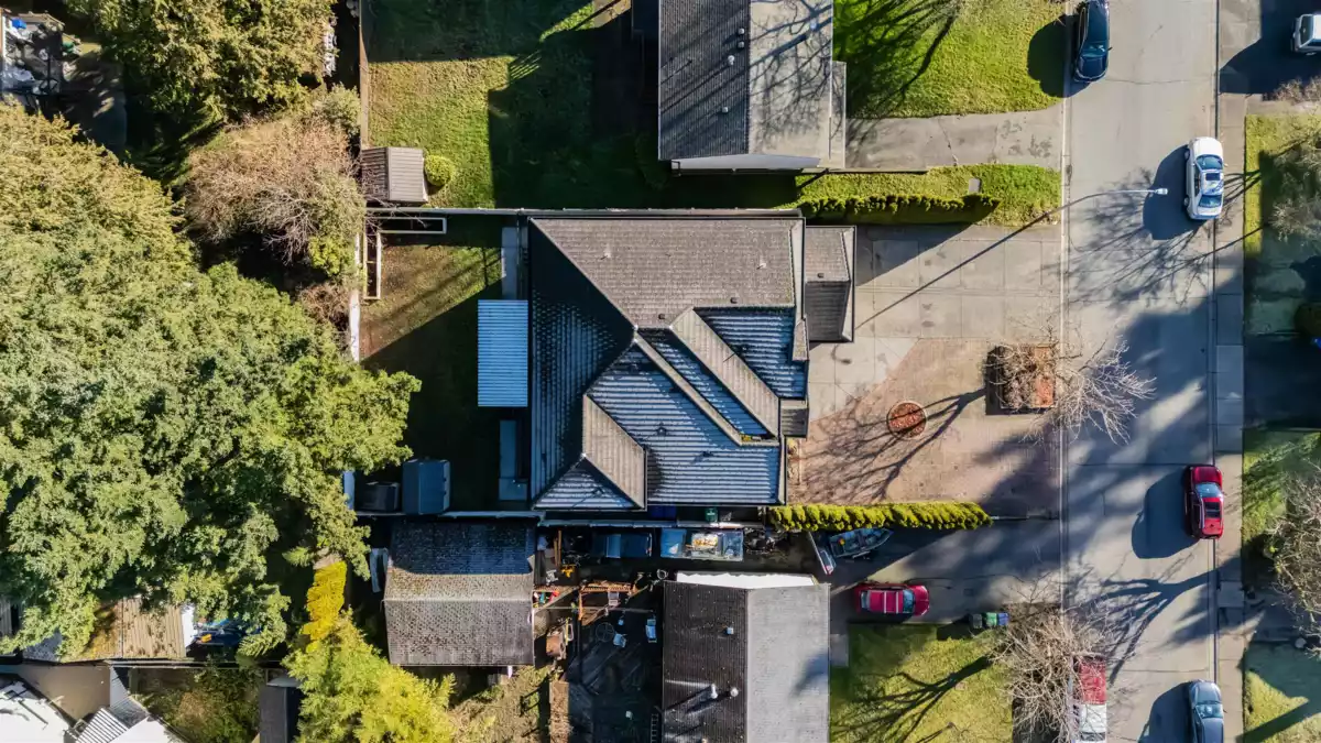 Fitness Center Photo Near 14149 76 Avenue, Surrey, BC