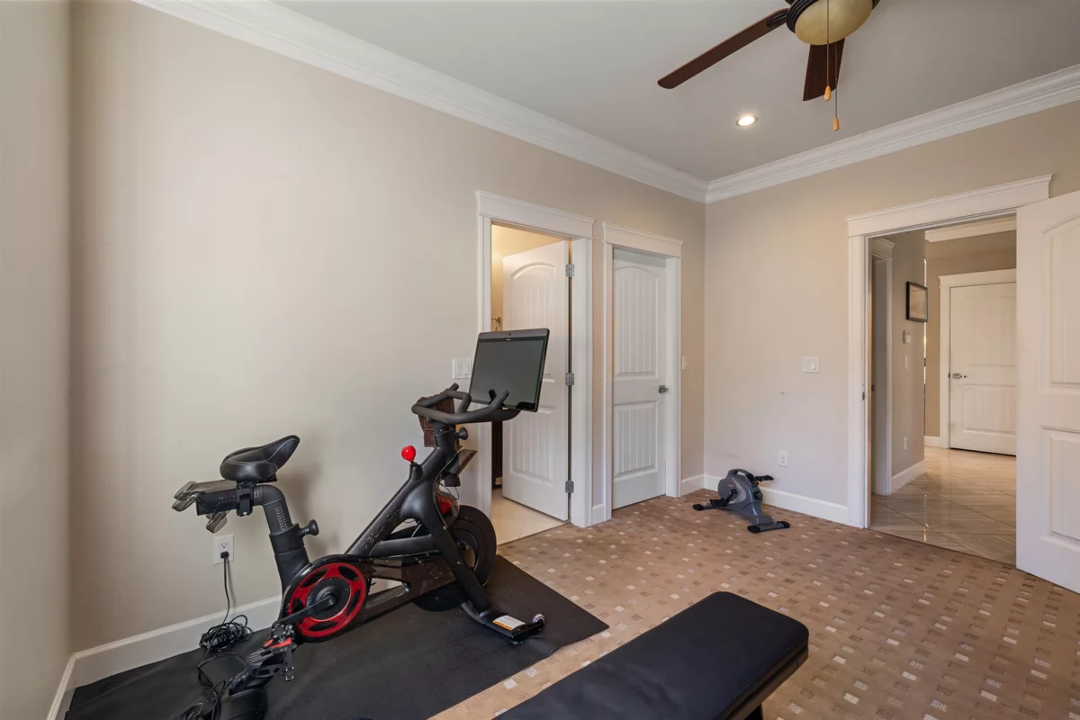 Front Yard Photo of 14149 76 Avenue, Surrey, BC