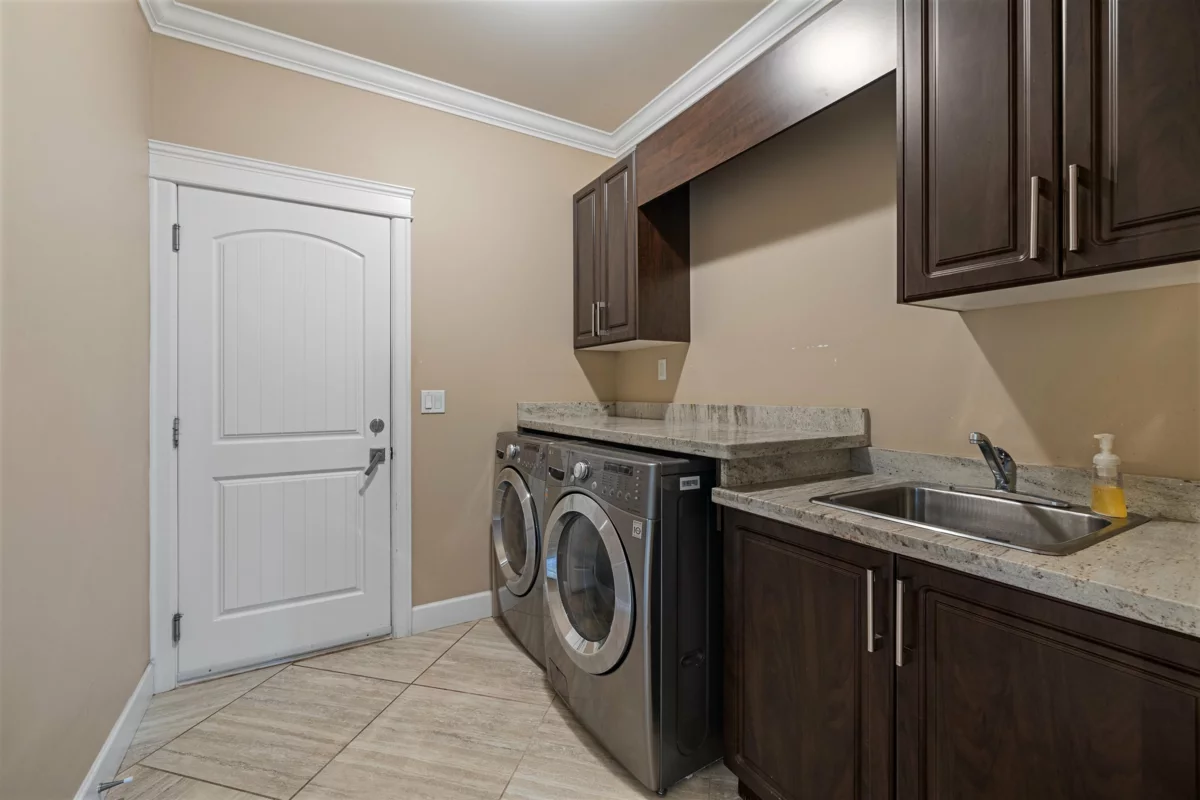 Hot Tub / Spa Photo of 14149 76 Avenue, Surrey, BC