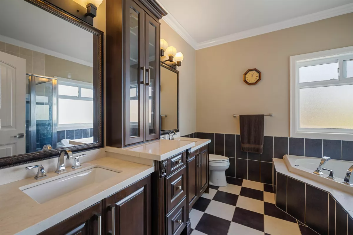 Loft / Bonus Room Photo of 14149 76 Avenue, Surrey, BC