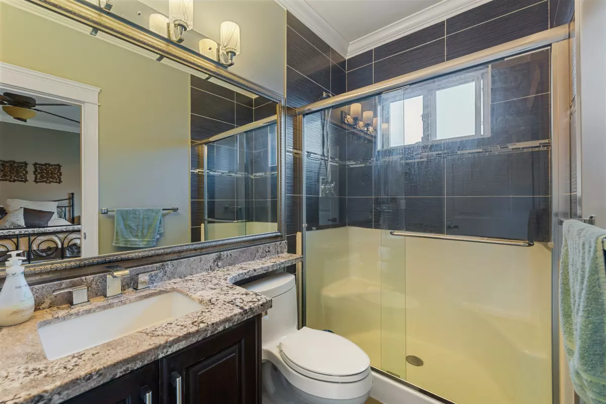 Mudroom Photo of 14149 76 Avenue, Surrey, BC