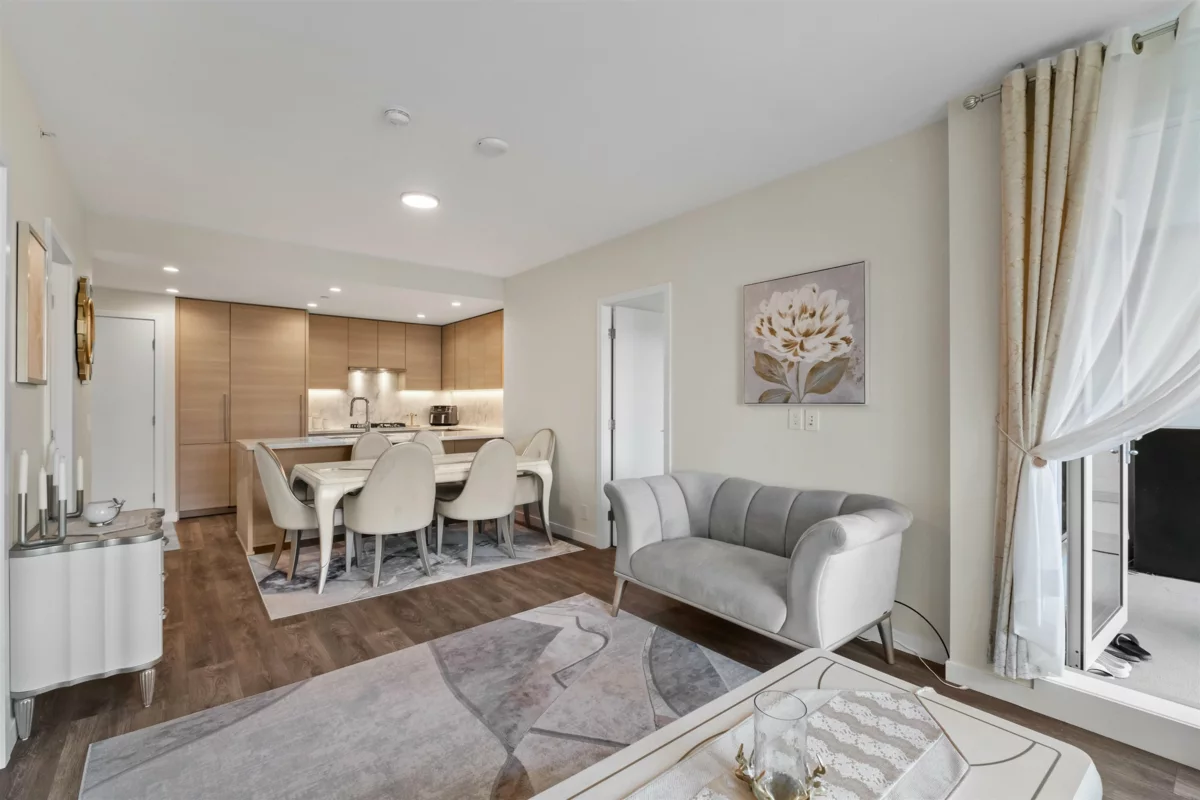 Breakfast Nook Photo of 1601 305 Morrissey Road, Port Moody, BC