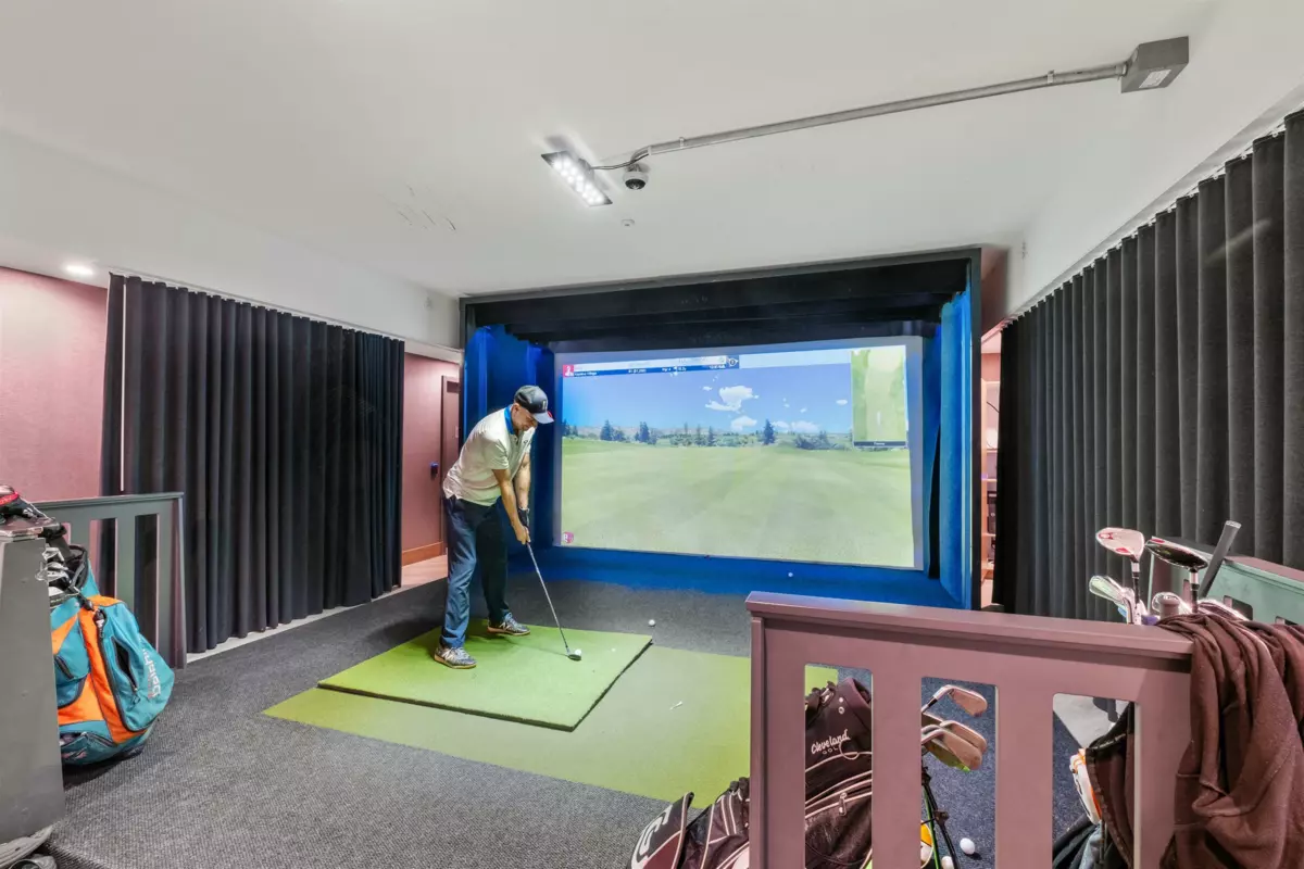 Neighborhood Park Photo Near 1601 305 Morrissey Road, Port Moody, BC