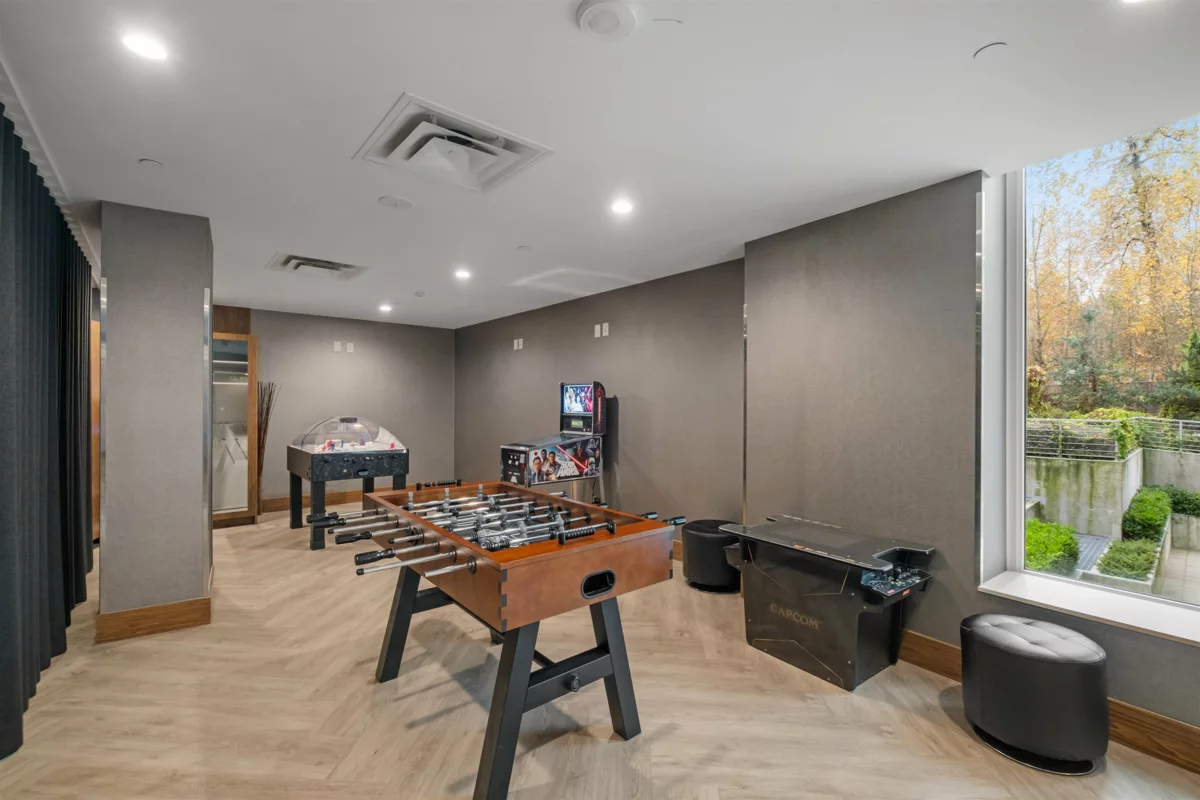 Swimming Pool Photo of 1601 305 Morrissey Road, Port Moody, BC