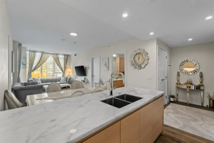 1601 305 Morrissey Road, Port Moody, BC